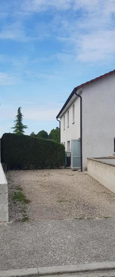 Apartamento L Atelier Courtisols Exterior foto